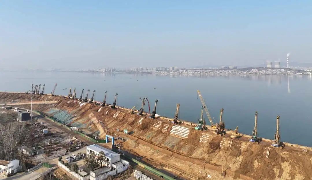 金泰SG系列抓斗主导白龟山水库除险加固工程，设备占比高达85%