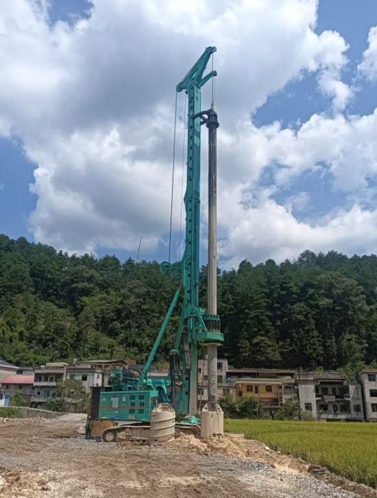 逆势而上，上海金泰大型旋挖钻机凭实力破局基建寒冬